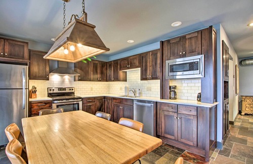 Breezy Point House | Breezy Point Escape w/Views, Dock & Fire Pit!