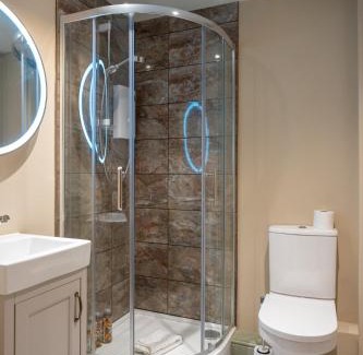 Easton Apartment | Brer - 1 Bedroom Luxury Apartment by Mint Stays