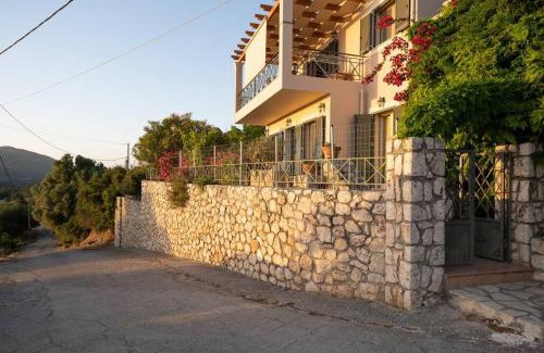 Argostoli Apartment | Brian & Dora's house in Kontogourata