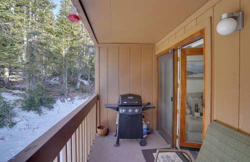 Brian Head Apartment | Brian Head Condo w/Balcony, Grill & Mountain View