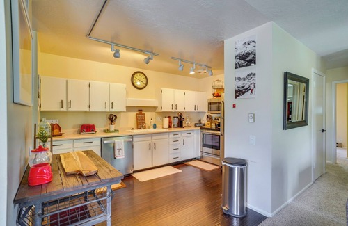 Brian Head Condo | Brian Head Condo w/Fireplace, Close to Reservoir!