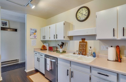 Brian Head Condo | Brian Head Condo w/Fireplace, Close to Reservoir!
