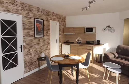 Charleville-Mezieres Apartment | Briand : Beautiful bright apartment, near train station, ideal for couple