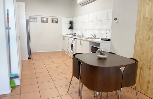 Bongaree Apartment | Bribie Beach Bungalow