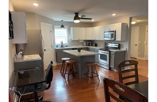 Mattoon House | Brickway Retreat