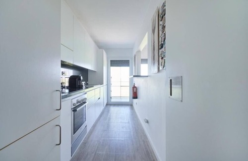 Parque das Nacoes Apartment | Bridge River Apartment