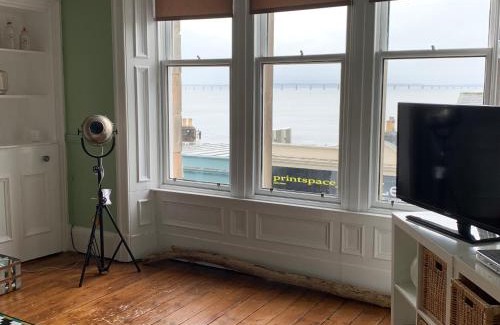 Newport-On-Tay Apartment | Bridge View Apt - stunning River Tay views