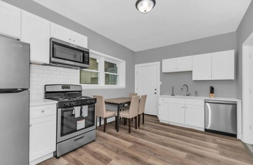 Bridgeport Apartment | Bridgeport Boho Chic Vibes
