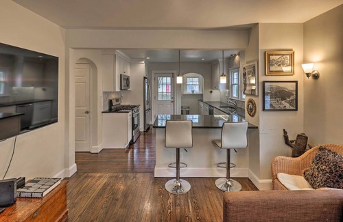 Black Rock Historic District Cottage | Bridgeport Vacation Rental - Walk to Beach!