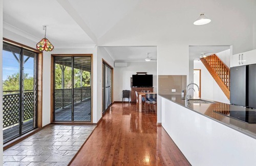 Reedy Creek House | Bridgman Canopy Bushland Retreat near Robina Town
