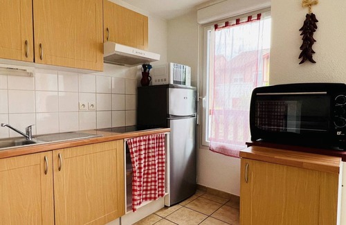 Cambo-les-Bains Apartment | Bright 1-Bedroom Apartment with Pool, Terrace, and Parking Near Cambo-Les-Bains Thermes