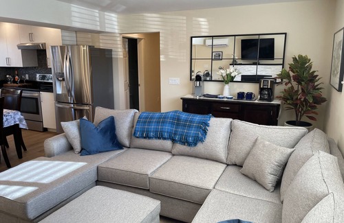 Okanagan-Similkameen Apartment | Bright 2 bed, 2 bath Walkout Basement Suite with shared Pool in Penticton