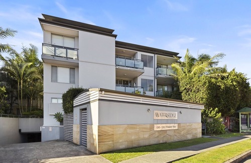 Narrabeen Apartment | Bright 2-Bed Apartment Near Narrabeen Beach