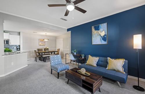 Athens Apartment | Bright 3BR by UGA, Near DT and Georgia Museum of Art, Urban Oasis