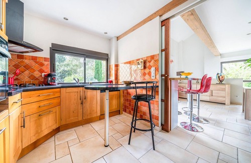 Saint-Privat-des-Vieux House | Bright and large loft style cottage with jacuzzi and sauna.