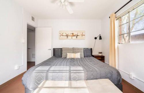 Tucson Apartment | Bright & Airy Near UofA, 2 Min to Banner