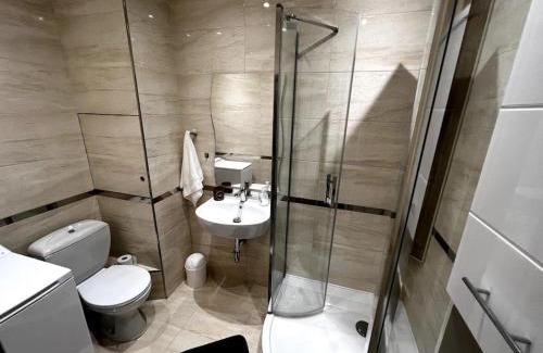 Velke Kapusany Apartment | Bright and Comfy Apartment with Free Parking
