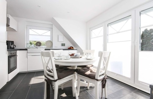 Greetsiel Apartment | Bright and lovingly furnished apartment in Greetsiel