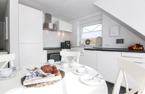 Greetsiel Apartment | Bright and lovingly furnished apartment in Greetsiel