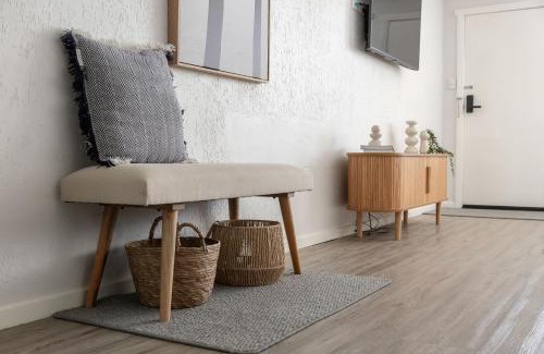 Riverside Apartment | Bright and Modern Studio in Riverside