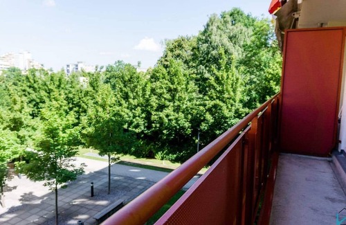 Bogenhausen Apartment | Bright and Quiet Flat with a Balcony