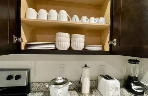Ocala House | Bright and Quiet New Fully Furnished 3-bedroom home in Ocala with AC, WiFi
