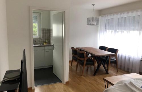 Hirslanden Apartment | Bright and quiet studio in the city center - Sky11