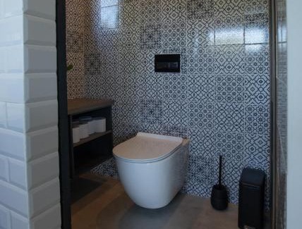 Scott Estate House | Bright and spacious home with private pool