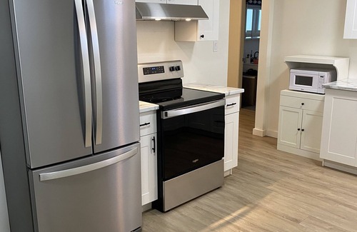 Kamloops House | Bright and sunny 3 bedroom