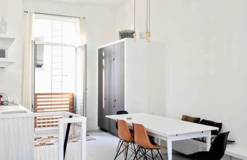 Harmonie Apartment | Bright and sunny stylish 4br apartment!