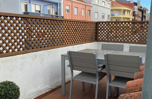 Sete Rios Apartment | Bright and well located studio in Lisbon with WIFI