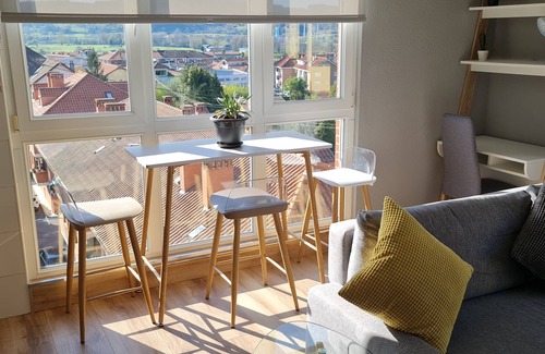 Pielagos Apartment | Bright apartment with large terrace