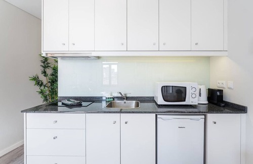 Santa Marinha Apartment | Bright Apartment Next to D. Luis Bridge