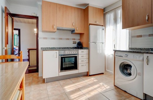 La Marina Apartment | Bright apartment in Hondarribia | Center | 3BR, IR Property Management
