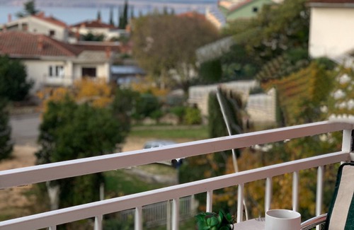 Crikvenica Apartment | Bright apartment with sea view balcony 4 + 1 persons