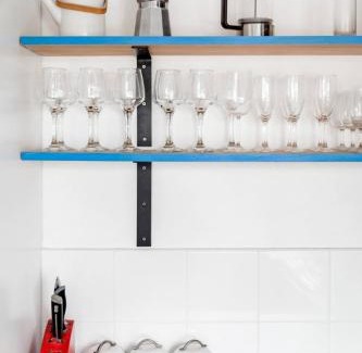 Torbay House | Bright Beachside Cottage