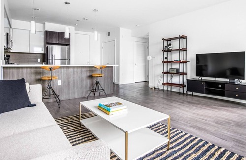 Campbell Apartment | Bright Campbell 1BR w/ Parking, Gym, near Freeways, Dining, by Blueground