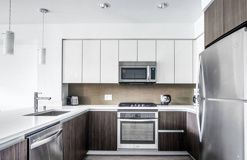 Campbell Apartment | Bright Campbell 1BR w/ Parking, Gym, near Freeways, Dining, by Blueground