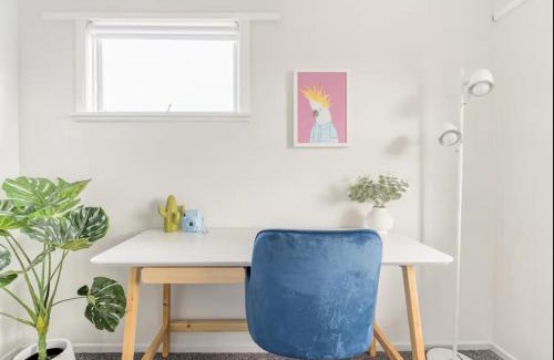 Forrest Hill House | Bright & Central Home