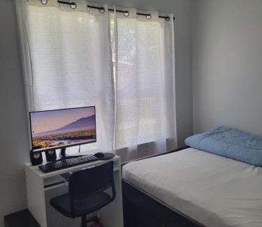 Southwest Edmonton Apartment | Bright & Chic 3-Bed Unit for Family or Business by UofA, Whyte Ave, Downtown in Edmonton