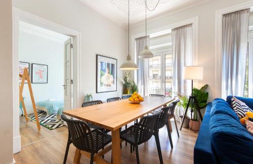 Lisbon Old Town House | Bright City Center, 10m from subway, 6 rooms, up to 20 PPL