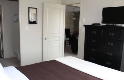 Northeast Edmonton Condo | Bright Clean 2 bed 2 bath, U/G parking, 1 min away from transit hub