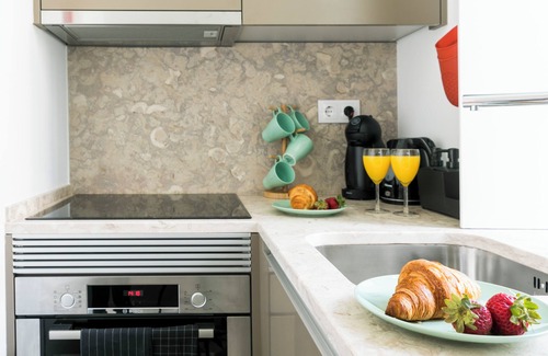 Penha de Franca Condo | Bright, comfortable duplex apartment in a quiet and typical Lisbon neighborhood