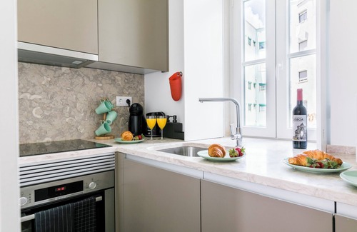 Penha de Franca Condo | Bright, comfortable duplex apartment in a quiet and typical Lisbon neighborhood