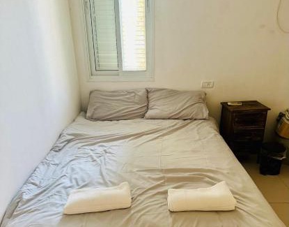 Beersheba Apartment | Bright & Cozy 1BR Apt with AC & Workspace