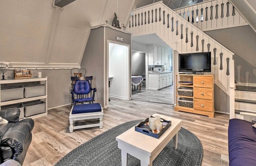 Algonac Apartment | Bright & Cozy A-Frame Studio: Steps to River!