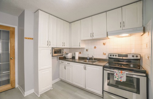 Brampton House | Bright, cozy and comfortable single family apartment with separate entrance