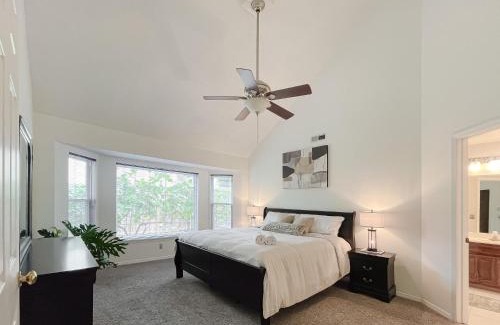 Broken Arrow House | Bright & Cozy Broken Arrow Home!