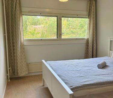 Itainen District House | Bright Cozy Private Rooms 3min to Metro