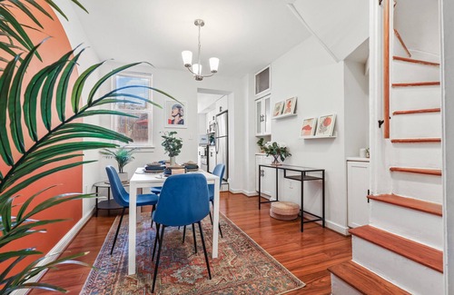 Fells Point House | BRIGHT & COZY Rowhouse in Prime Location - WalkScore 98/100